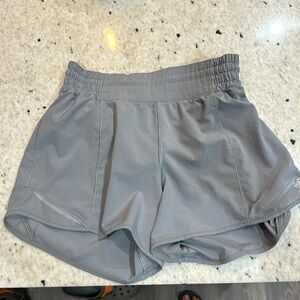Hotty Hot 4 inch lululemon shorts